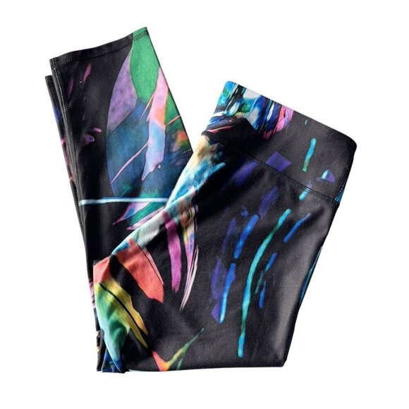 Fabletics Woman's Sz M Mid-Rise Cosmic Lights PowerHold Capri Leggings - Picture 6 of 6